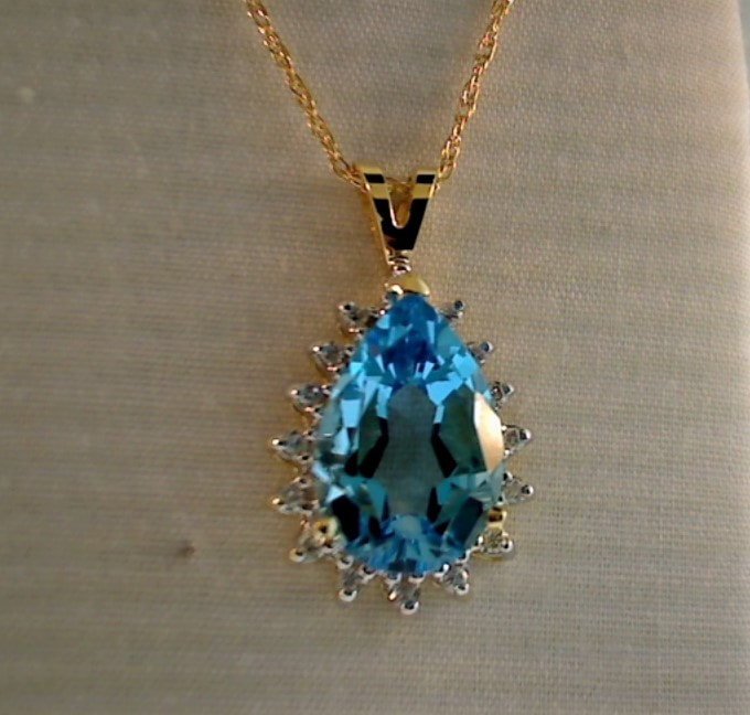 3.07CT Topaz Heart Shape Gemstone Charm Pendant & Necklace 14K Yellow Gold 